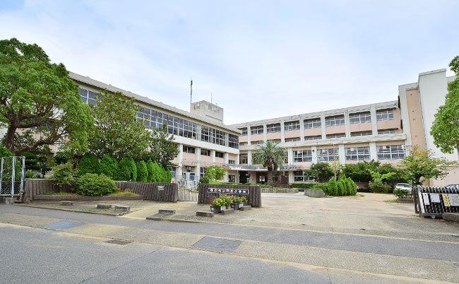 市立和坂小学校