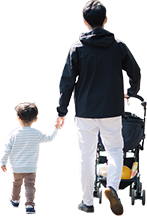 帰ってきた父親と子ども